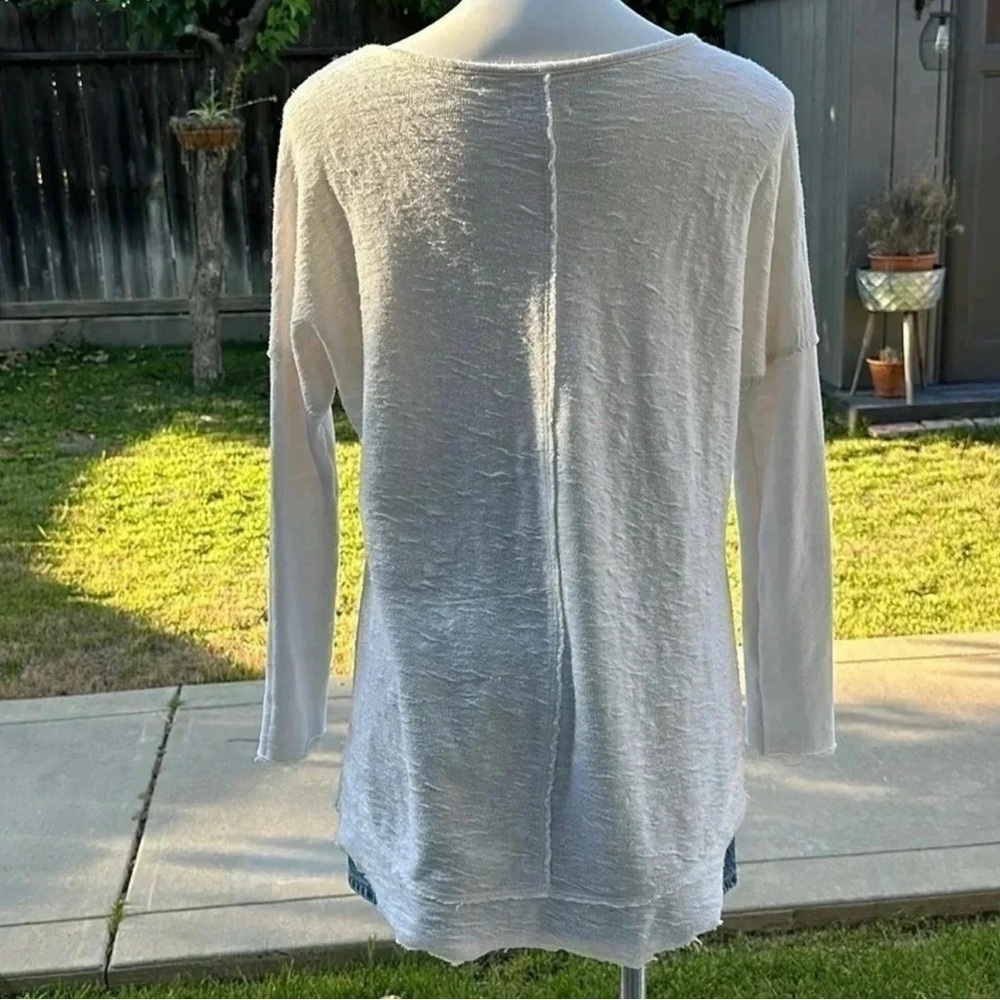 SUNDAYS ONE Women’s top with Long Sleeves, Frayed Edges, Size S - Picture 2 of 5